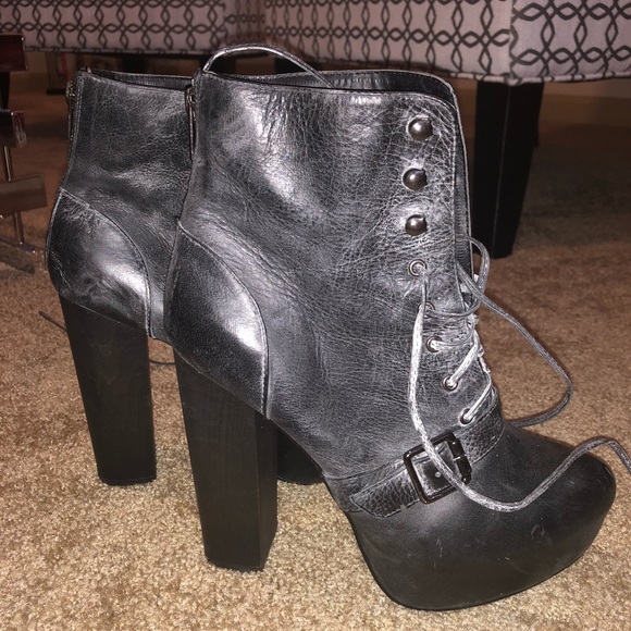 ❌SOLD❌ EUC Steve Madden Carnaby Ankle Boots - Picture 1 of 5